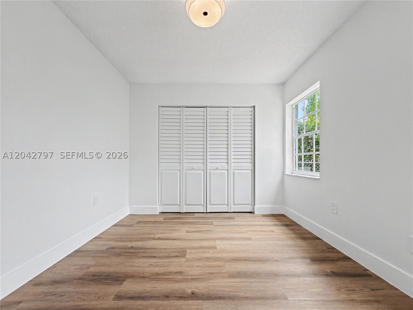 FIRST ADDN TO CALUSA CLUB - Residential