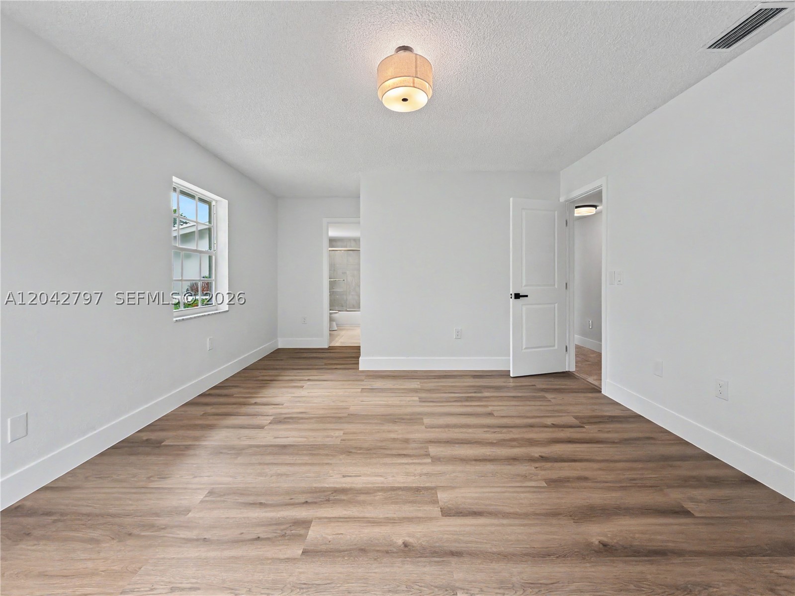 FIRST ADDN TO CALUSA CLUB - Residential