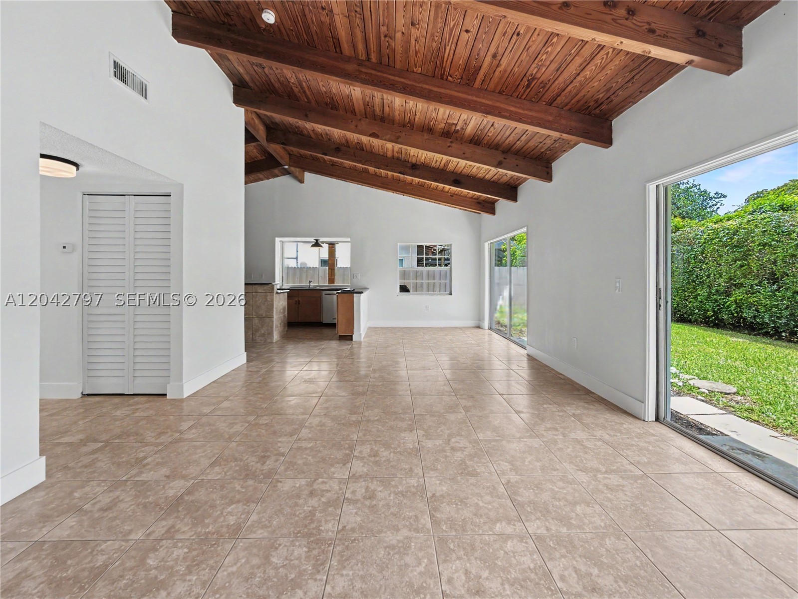 FIRST ADDN TO CALUSA CLUB - Residential
