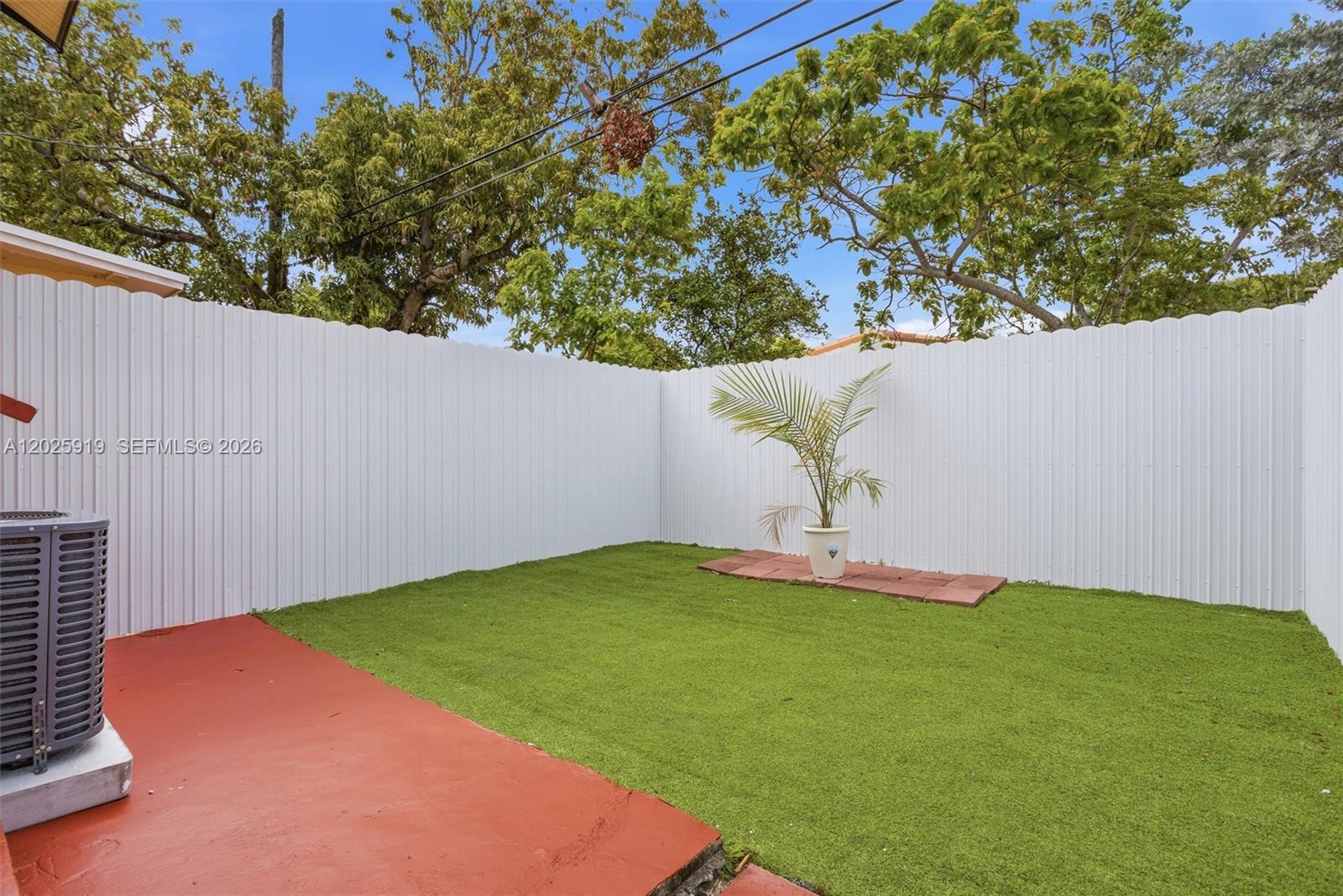 DURNIERS - Residential Lease