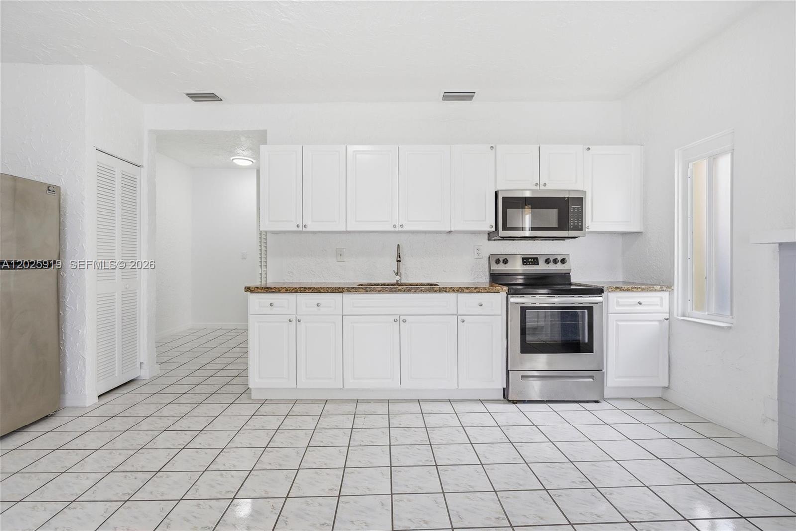 DURNIERS - Residential Lease