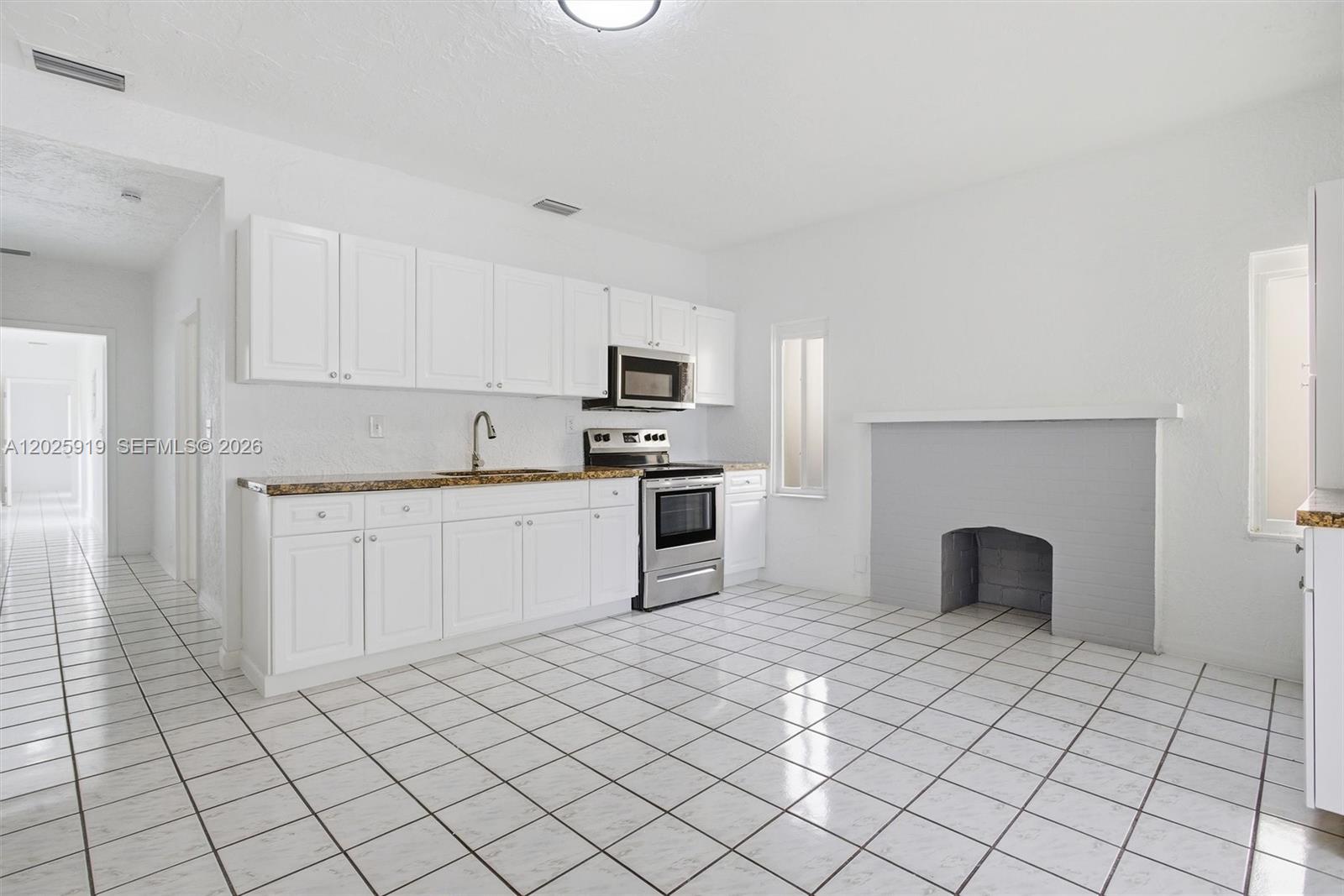 DURNIERS - Residential Lease