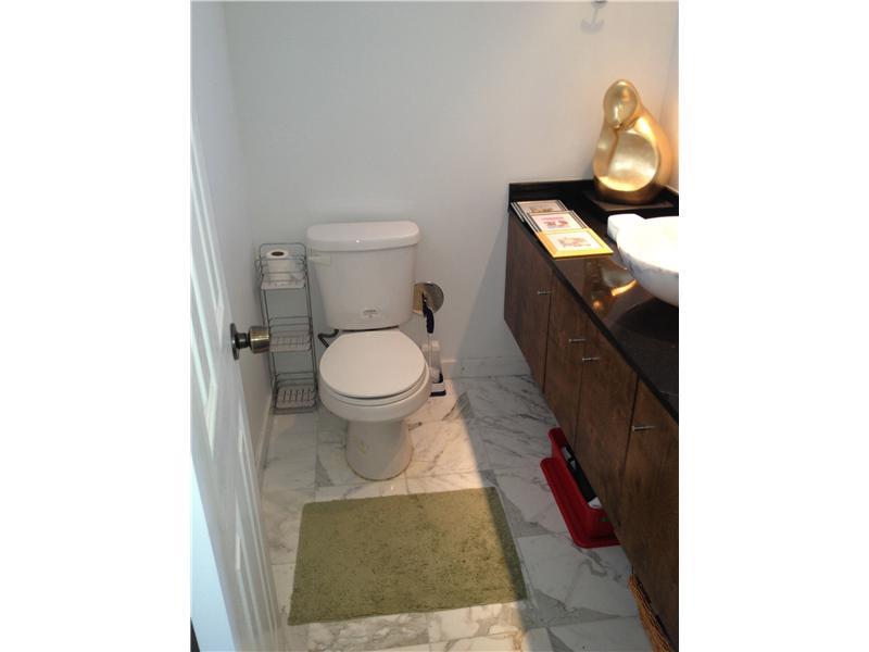 THE ALTON CONDO - Residential Lease