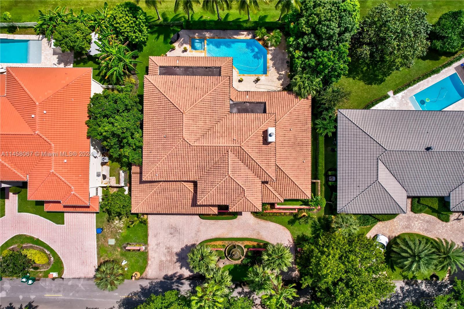 COUNTRY CLUB OF MIAMI EST - Residential