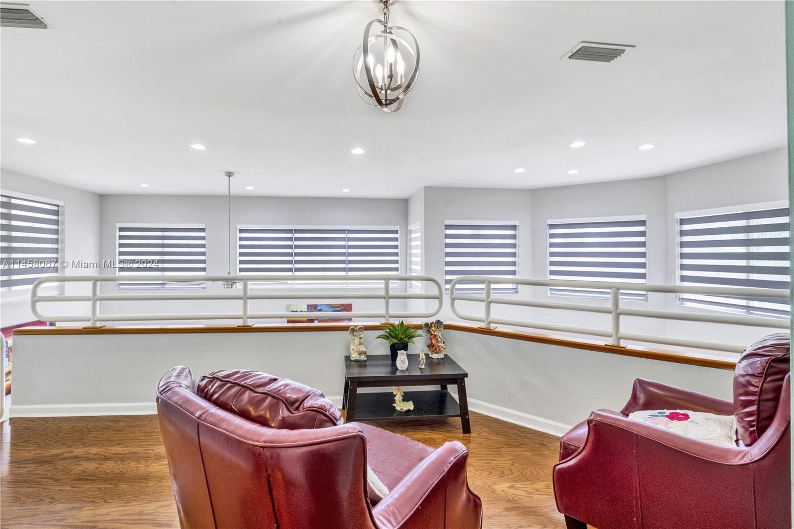 COUNTRY CLUB OF MIAMI EST - Residential