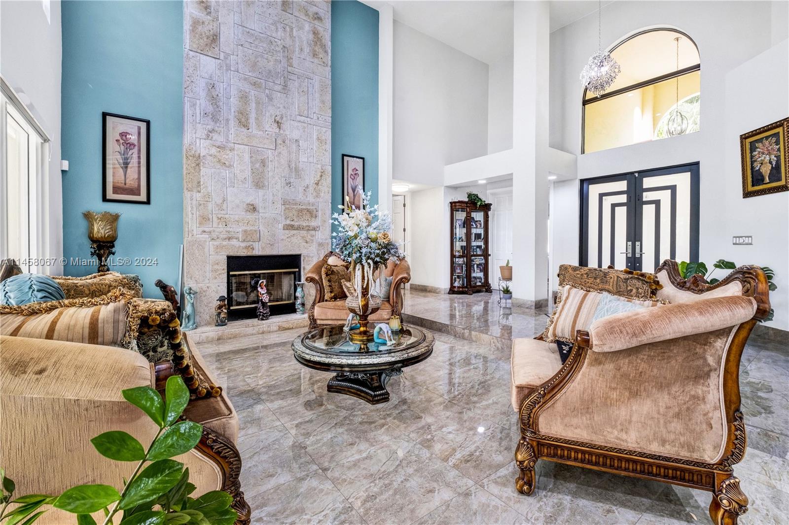 COUNTRY CLUB OF MIAMI EST - Residential