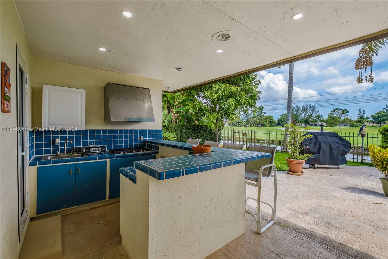 COUNTRY CLUB OF MIAMI EST - Residential