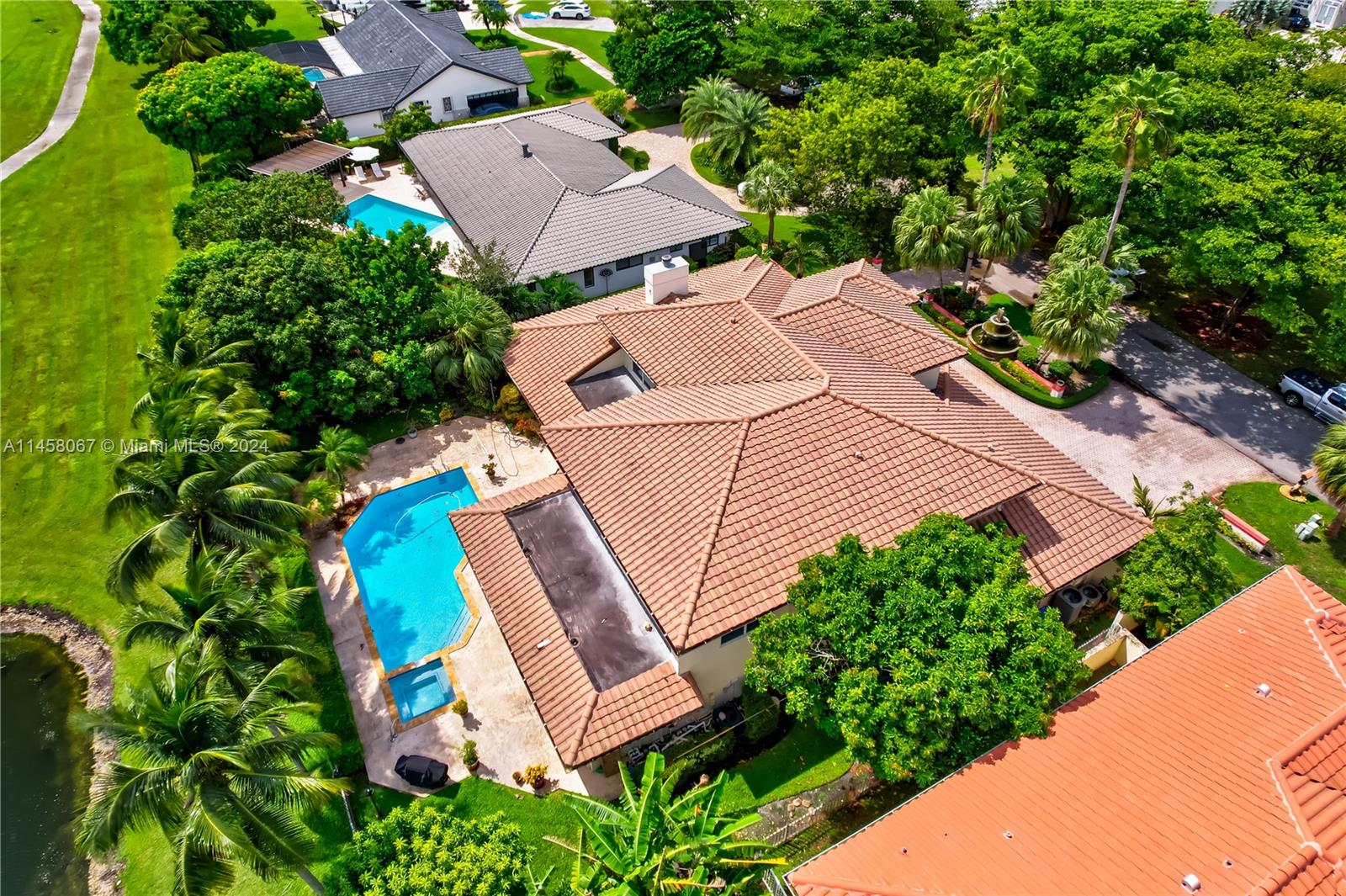 COUNTRY CLUB OF MIAMI EST - Residential