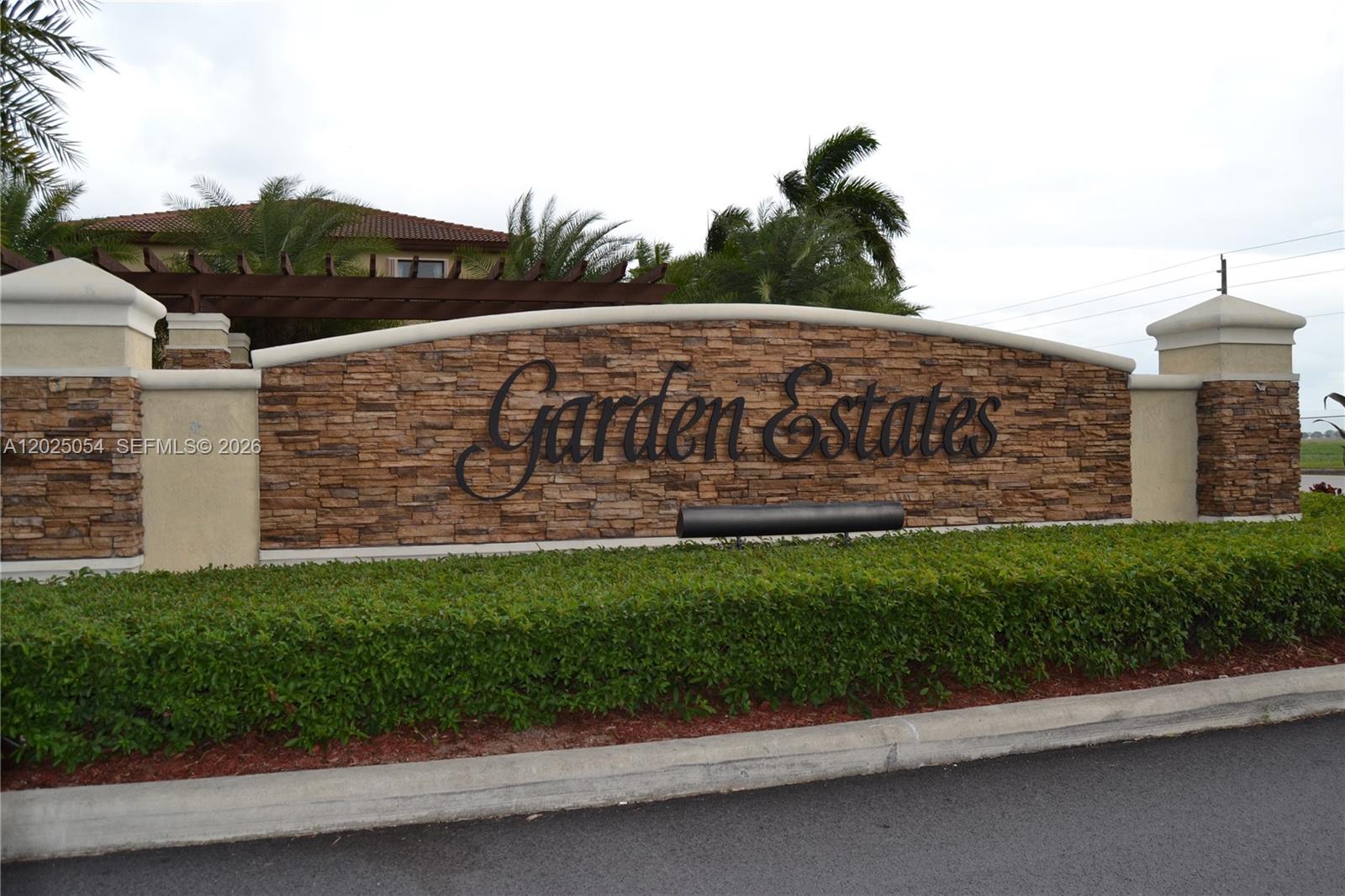 CENTURY GARDENS AT TAMIAM - Residential Lease