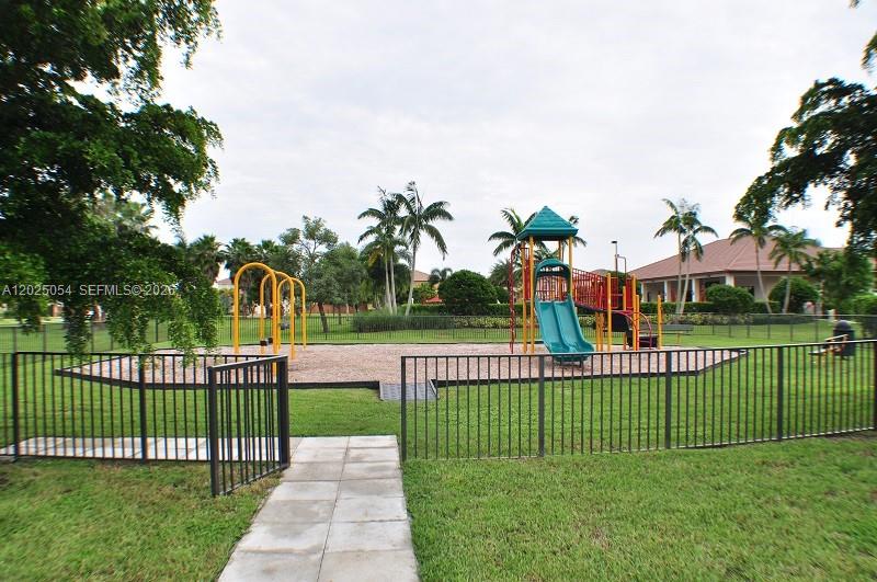 CENTURY GARDENS AT TAMIAM - Residential Lease