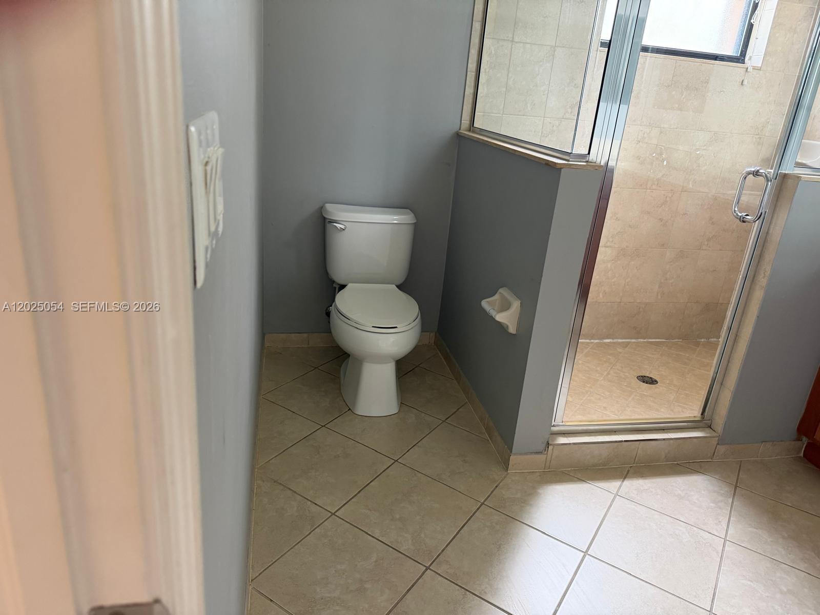 CENTURY GARDENS AT TAMIAM - Residential Lease