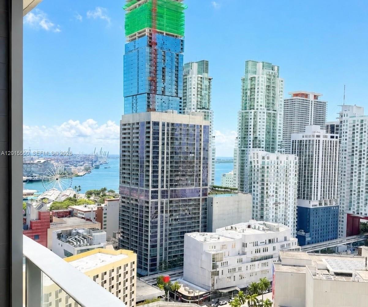 501 FIRST RESIDENCES - Residential