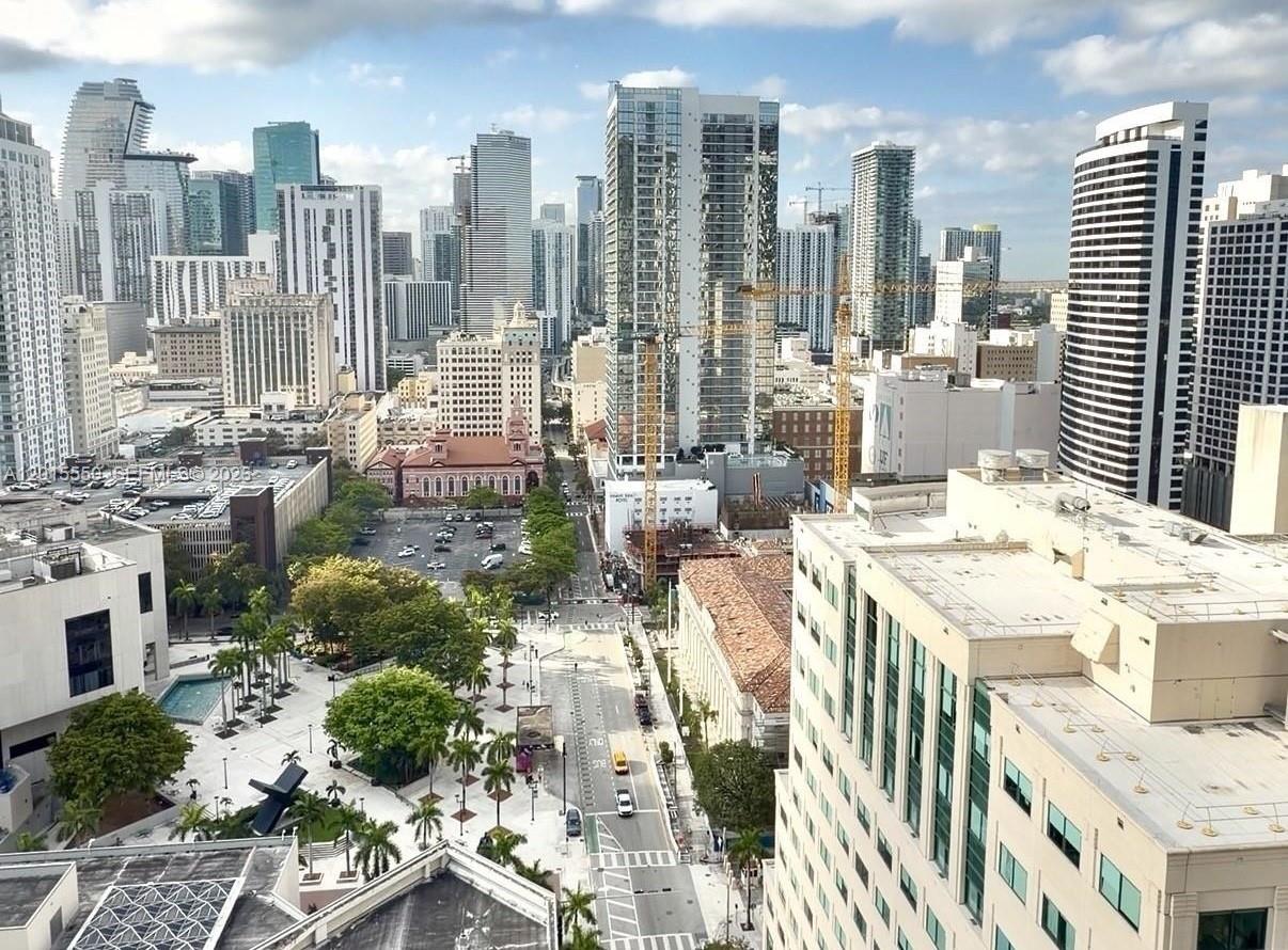 501 FIRST RESIDENCES - Residential