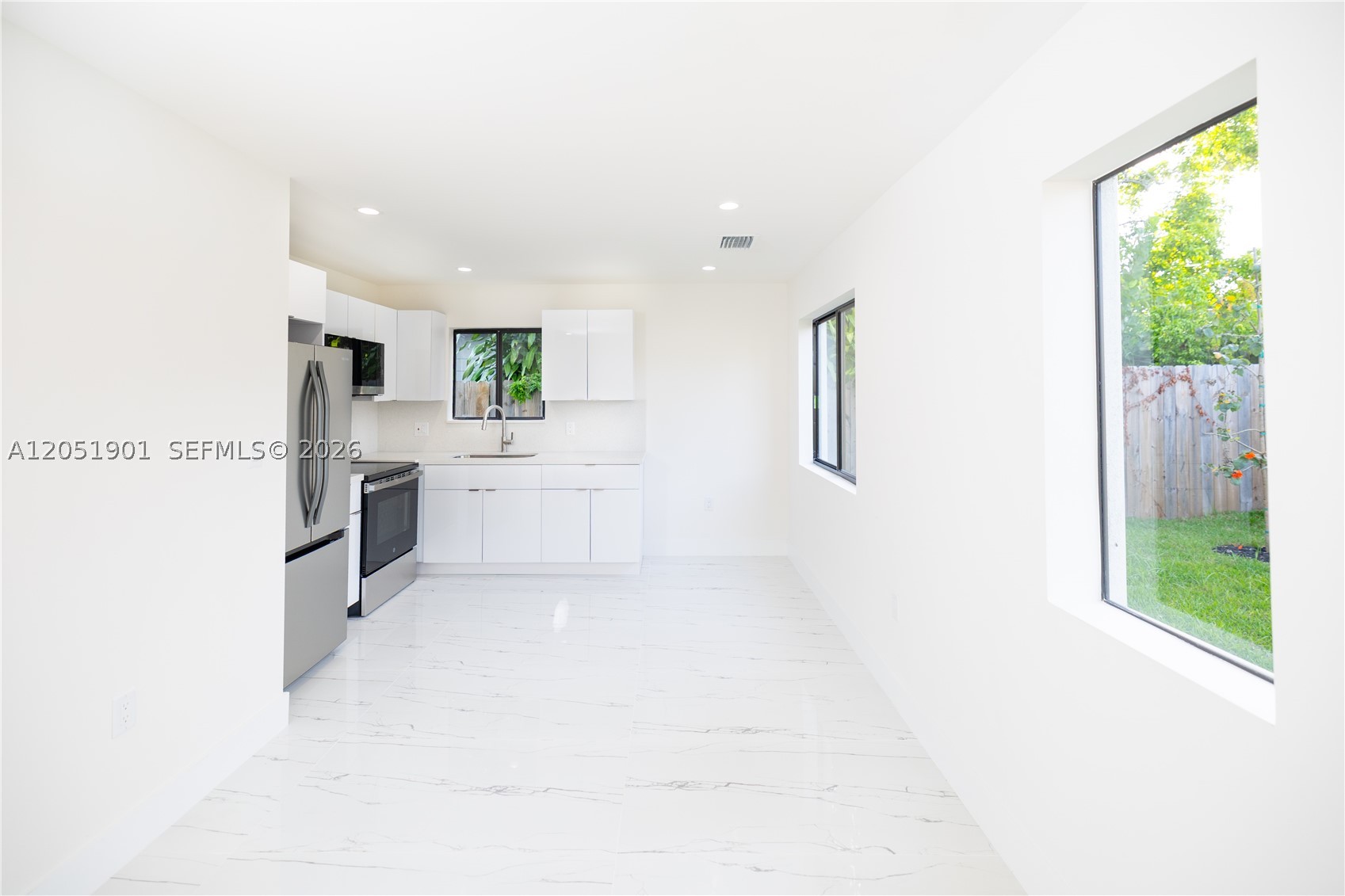 HIGHRIDGE PARK - Residential Income