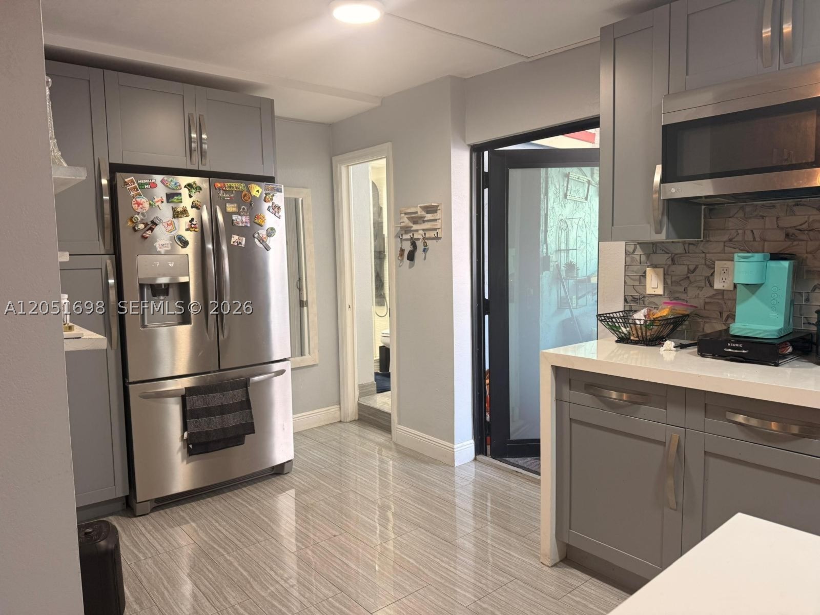 SECOND ADDN TO RO-JEN EST - Residential Lease