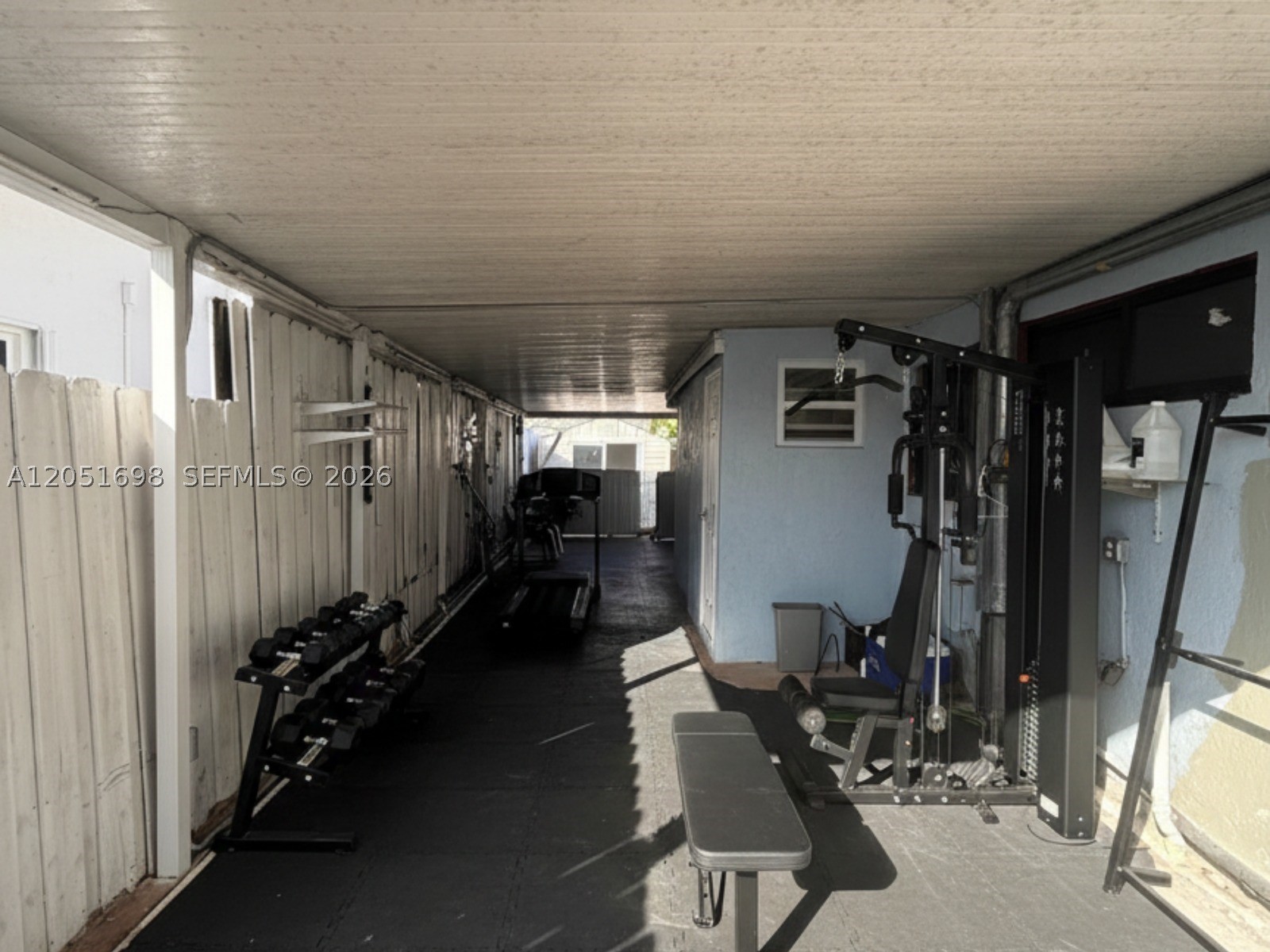 SECOND ADDN TO RO-JEN EST - Residential Lease