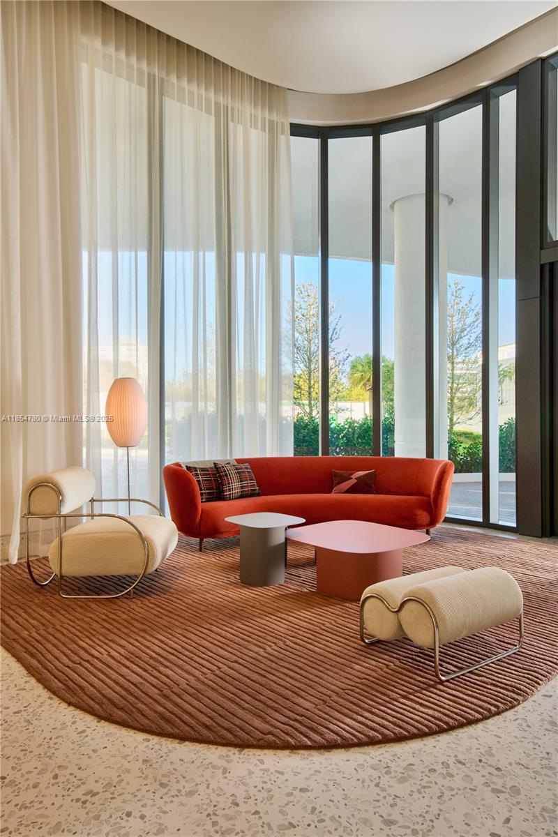 FIVE PARK - Residential