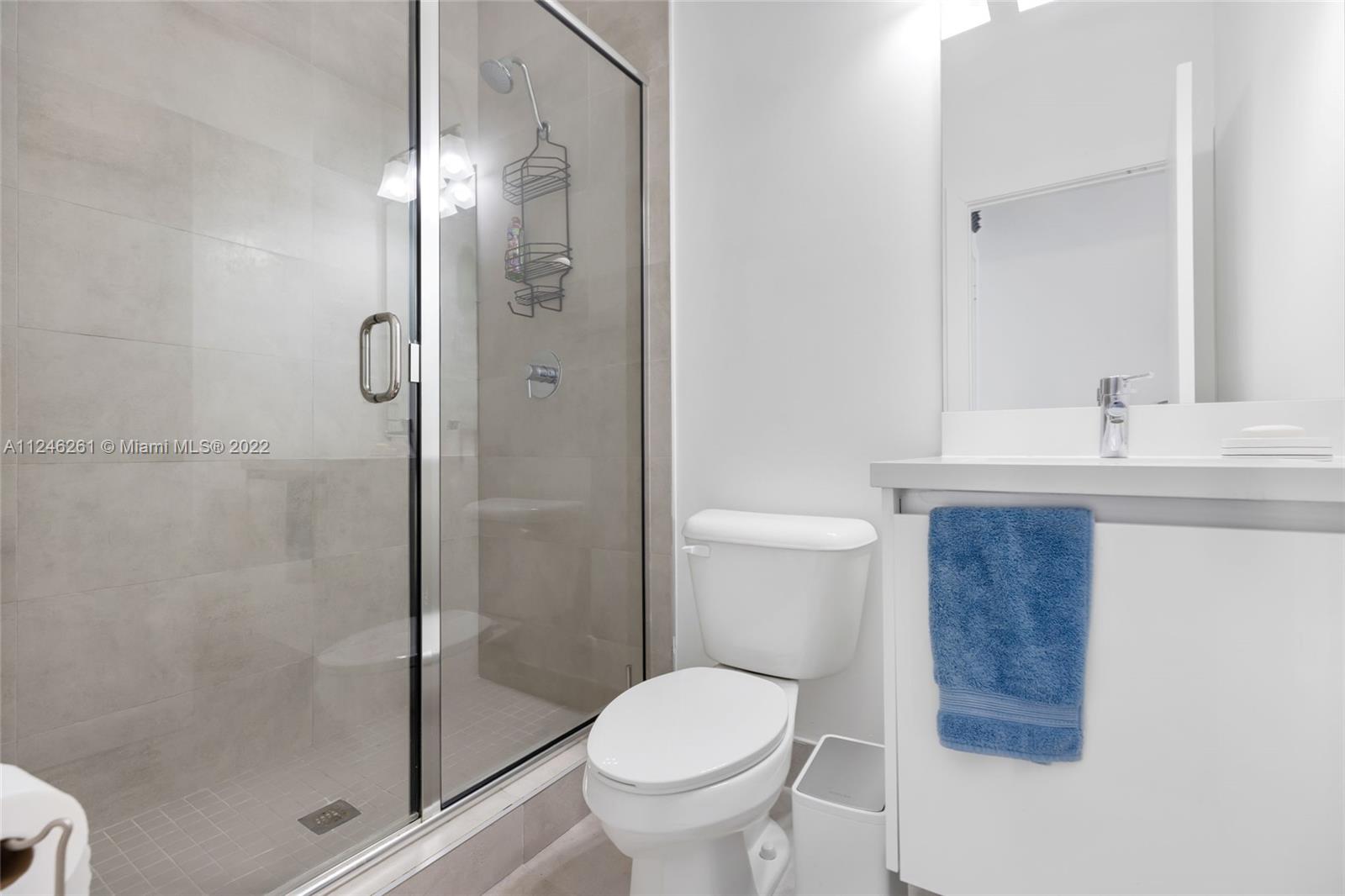 DORAL PALMS - Residential