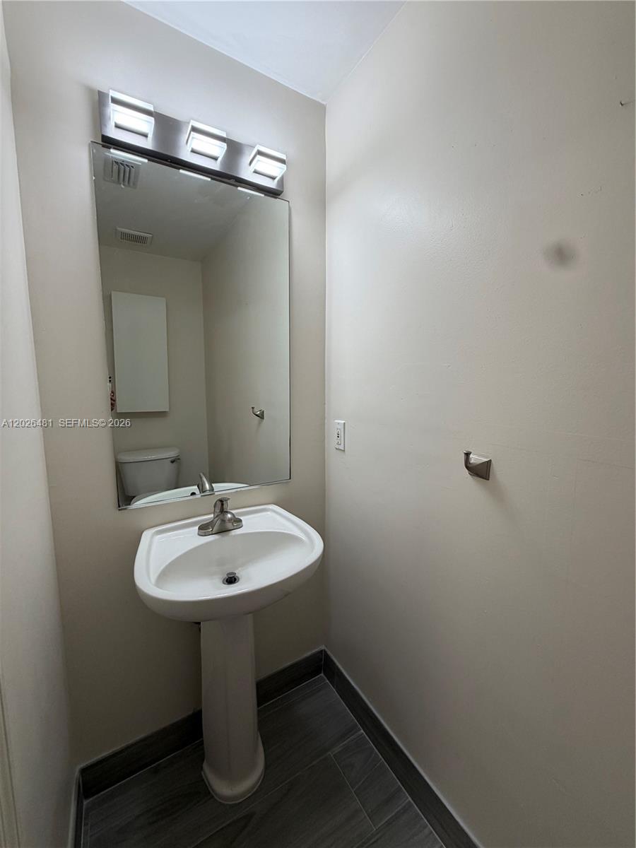 THE GATES AT DORAL ISLES - Residential Lease