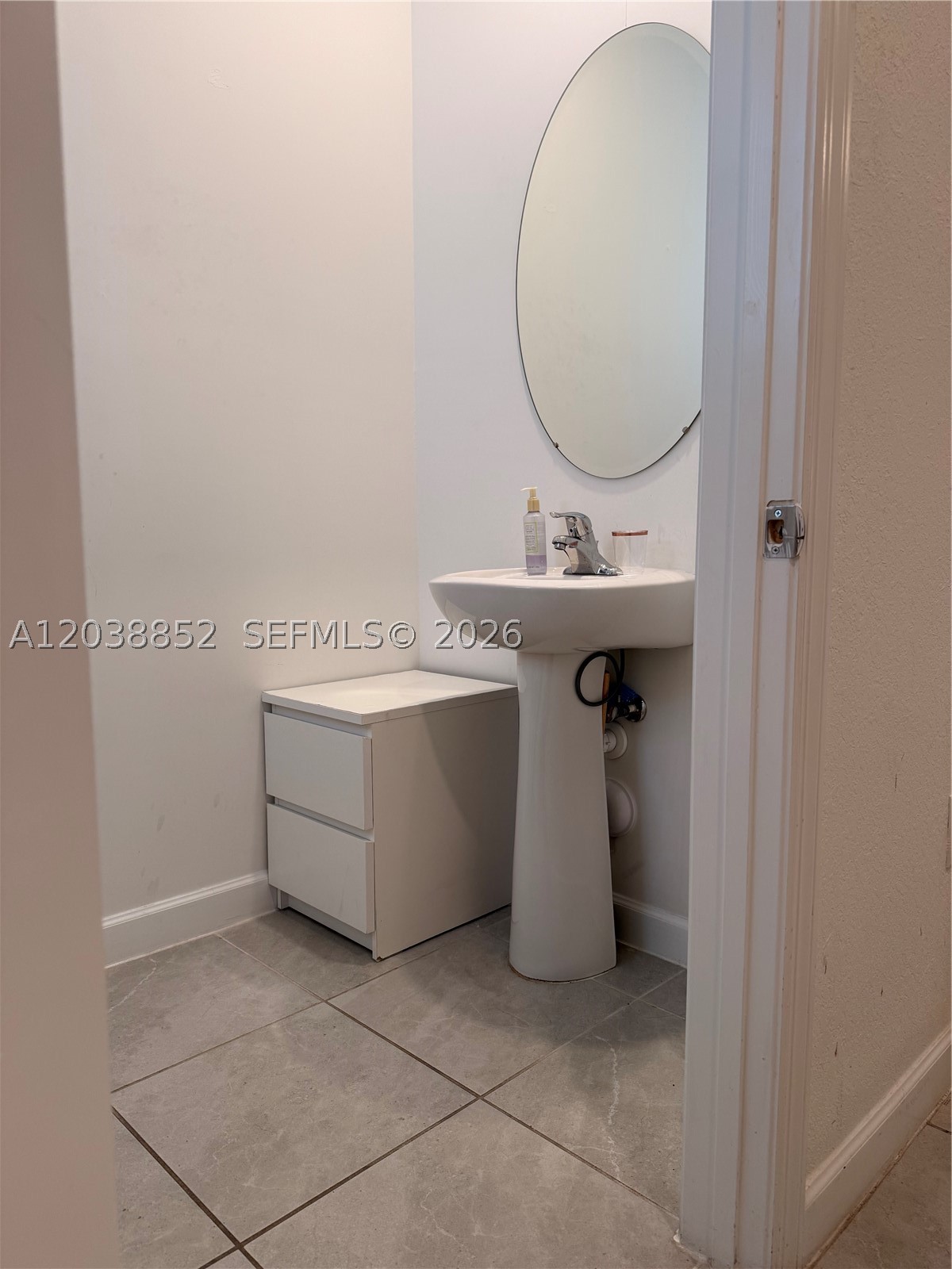 CAMBRIDGE ESTATES FIRST A - Residential Lease