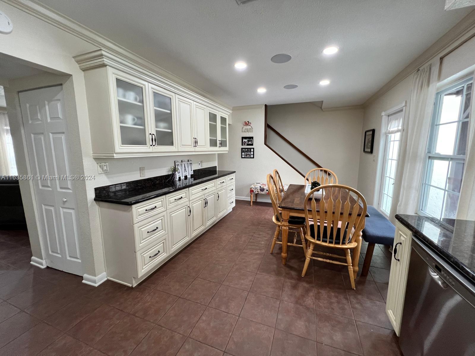 TAM O SHANTER VILLAS SEC - Residential Lease