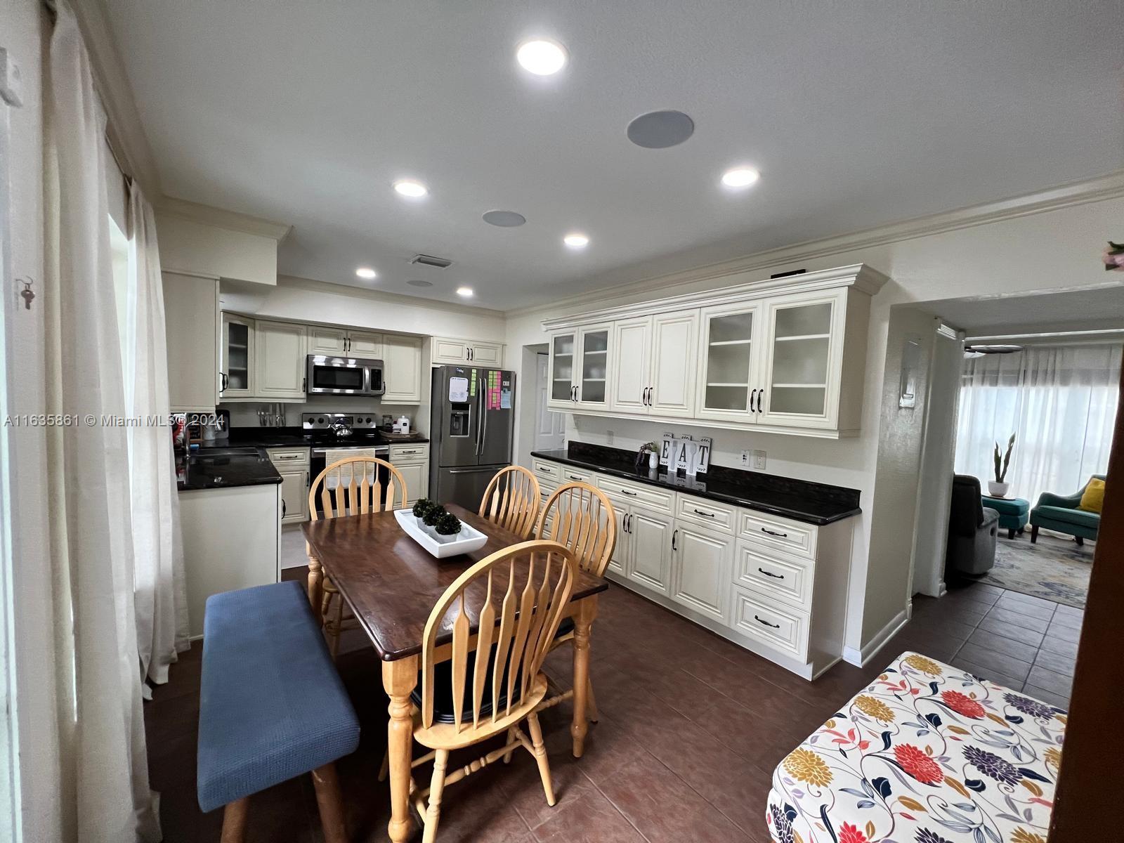 TAM O SHANTER VILLAS SEC - Residential Lease
