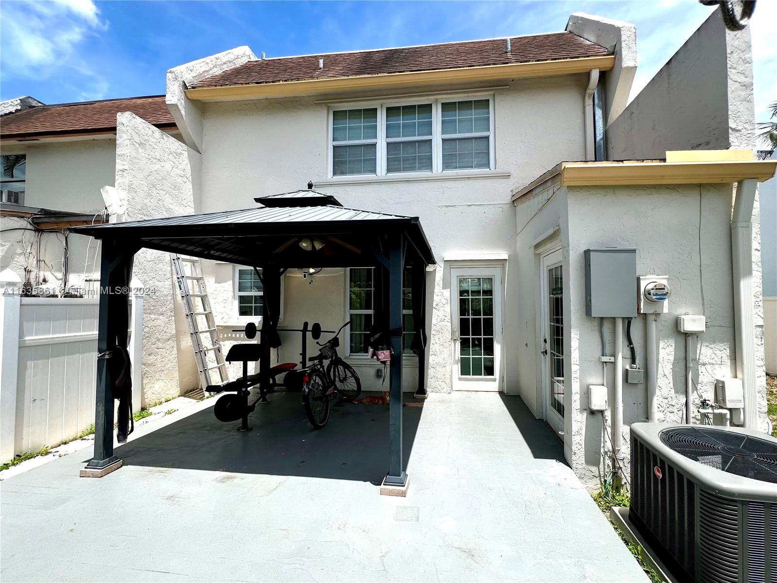 TAM O SHANTER VILLAS SEC - Residential Lease