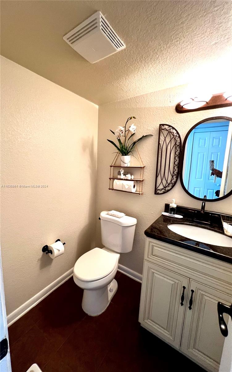 TAM O SHANTER VILLAS SEC - Residential Lease