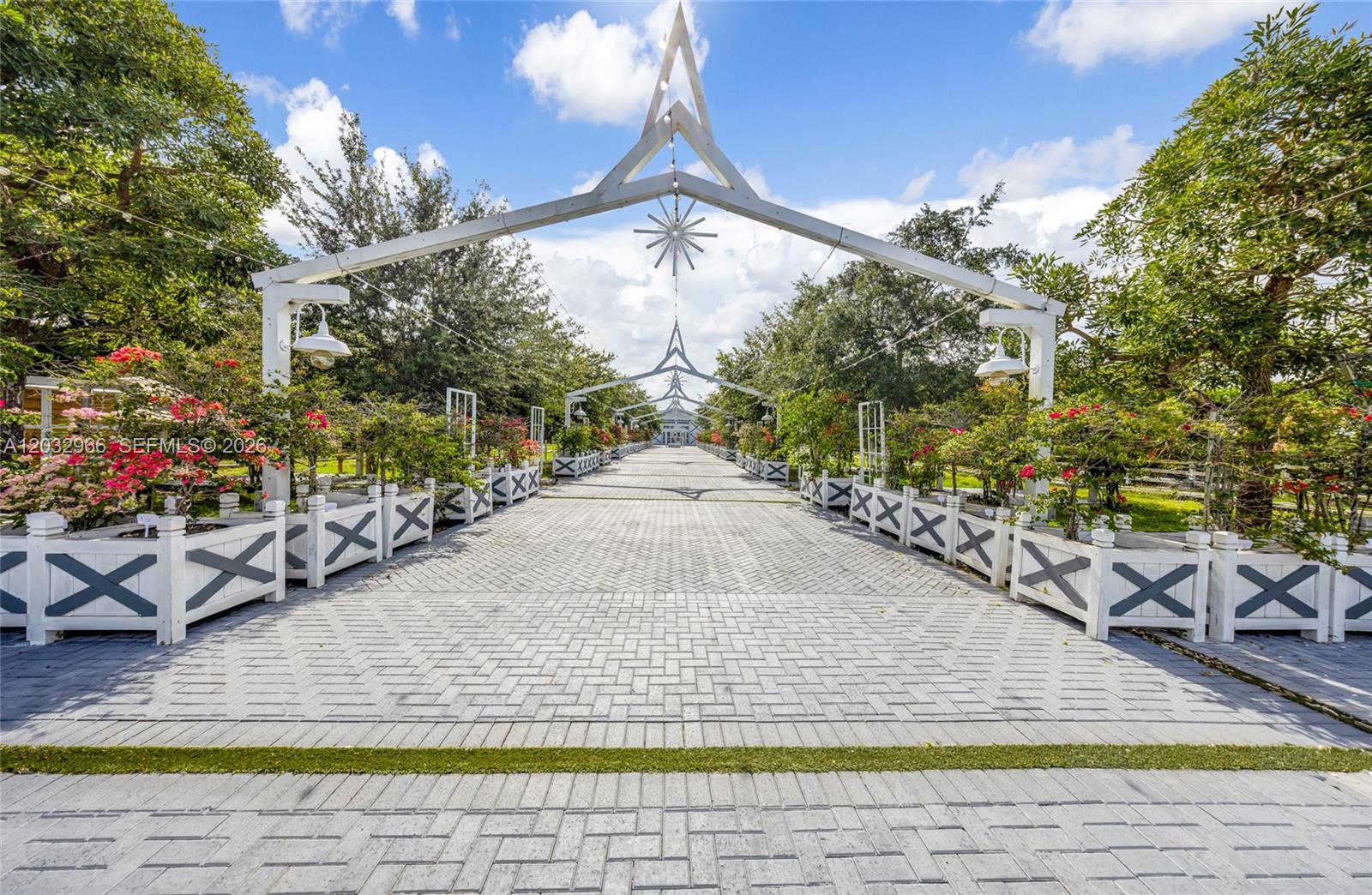 FLA FRUIT LANDS CO SUB NO - Land