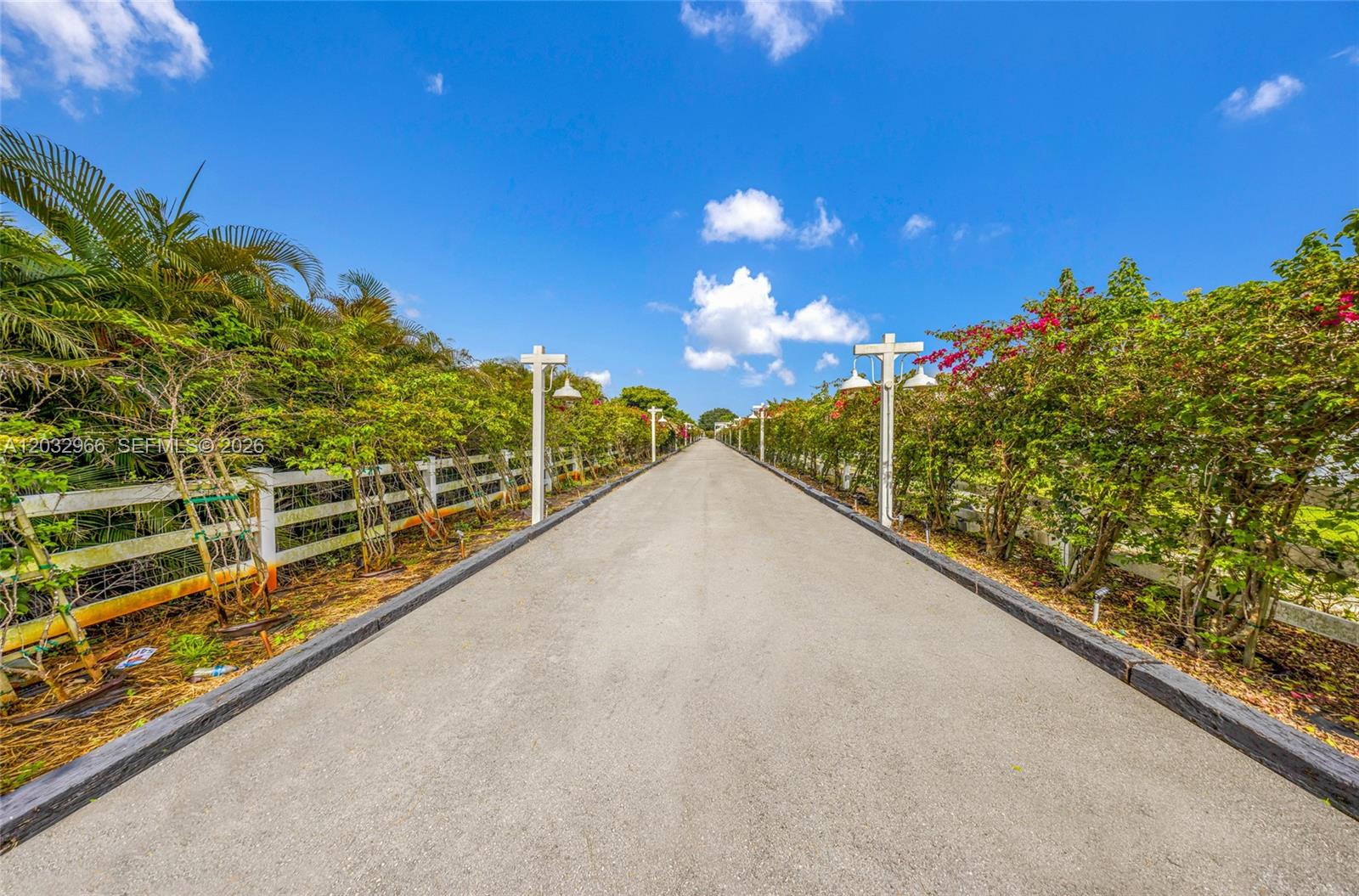 FLA FRUIT LANDS CO SUB NO - Land