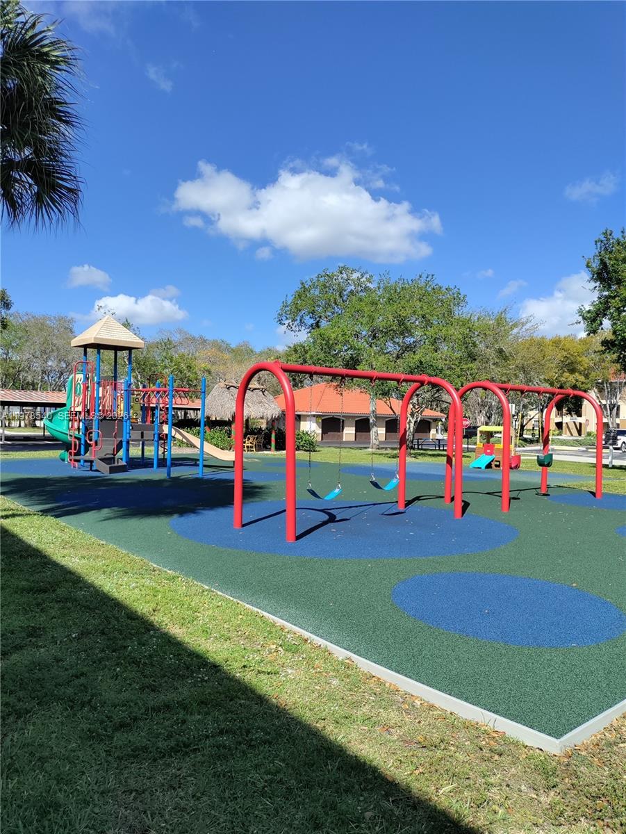 MARQUESA CONDO - Residential