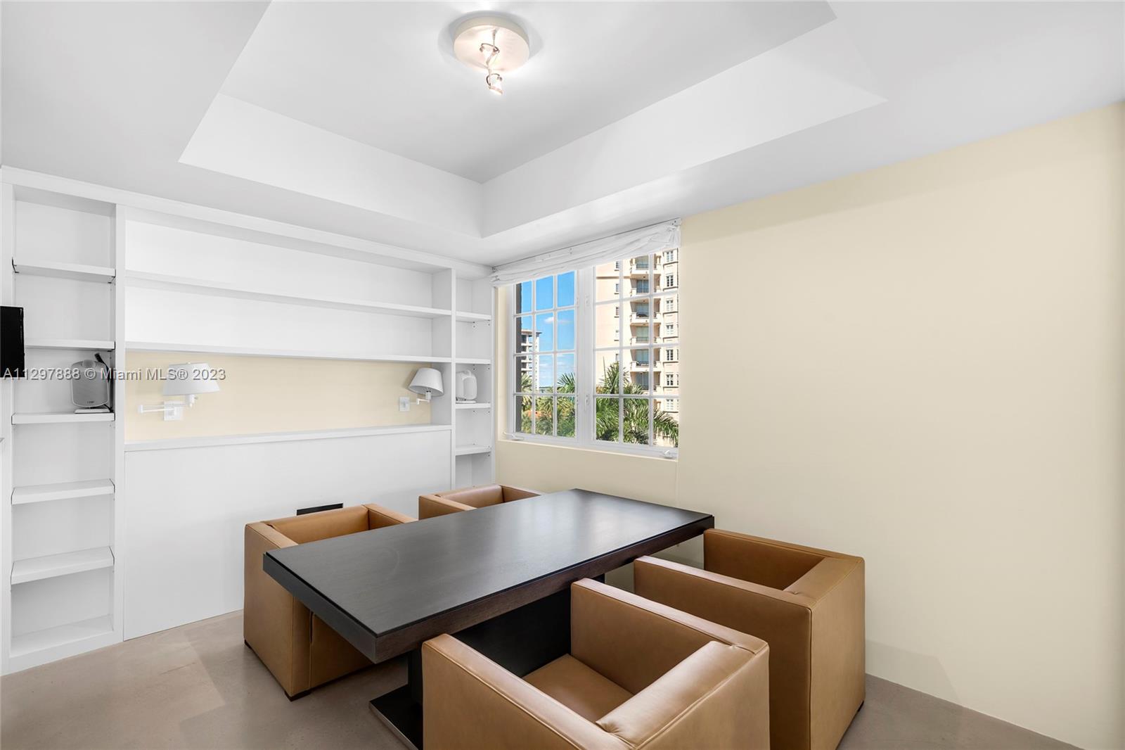 FISHER ISLAND - Residential