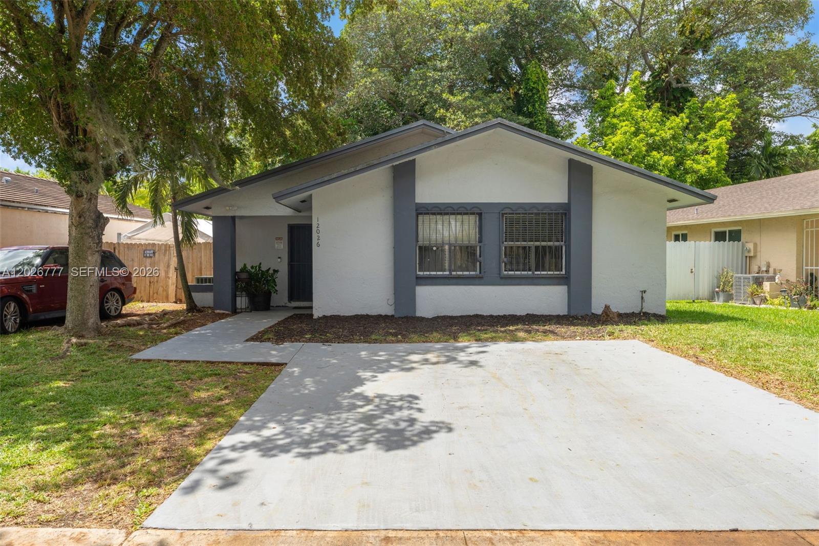 Welcome to this spacious home with an inviting open layout, generous living areas, and great natural light throughout. The home offers a comfortable flow perfect for everyday living and entertaining, plus a private backyard ready for relaxing weekends or family gatherings. Conveniently located near schools, shopping, dining, and major roadways. A great opportunity to make this Miami home your own!
