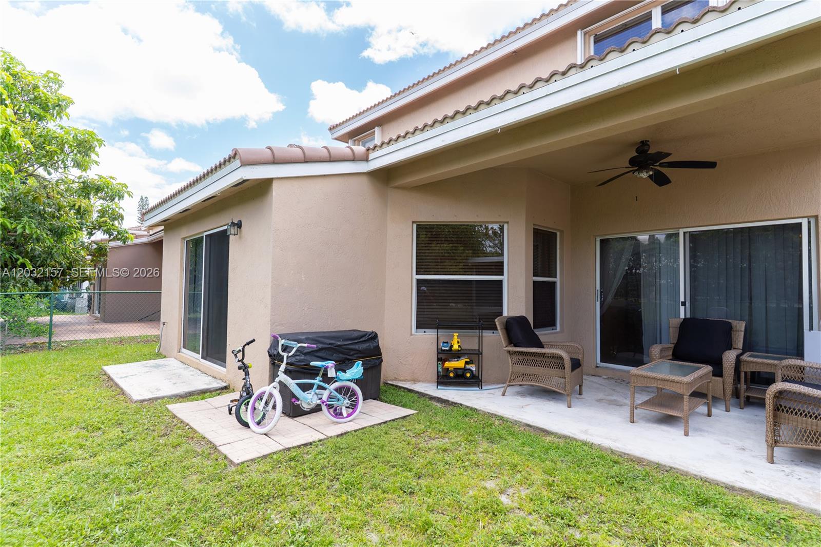 STIRLING MEADOWS - Residential