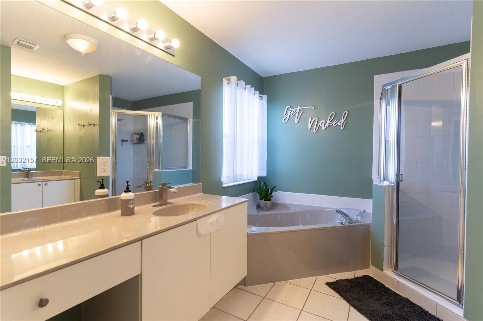 STIRLING MEADOWS - Residential