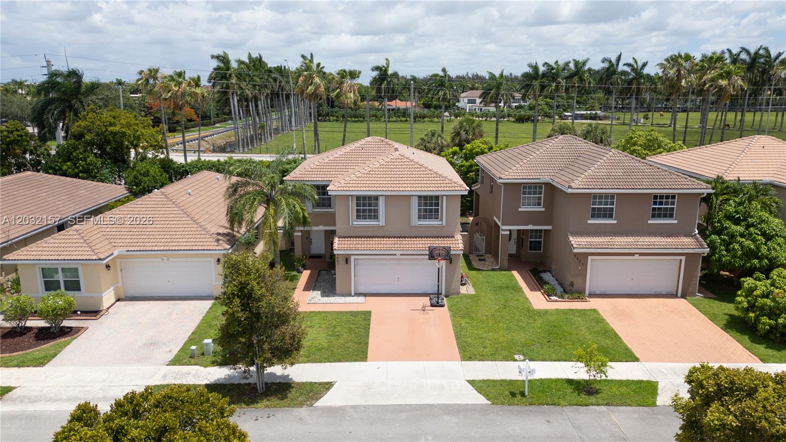 STIRLING MEADOWS - Residential