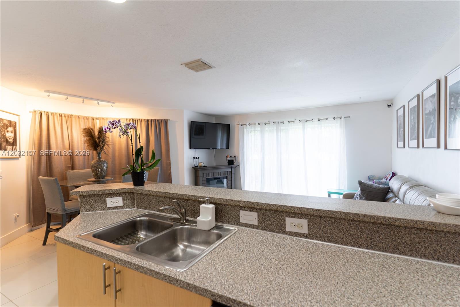 STIRLING MEADOWS - Residential