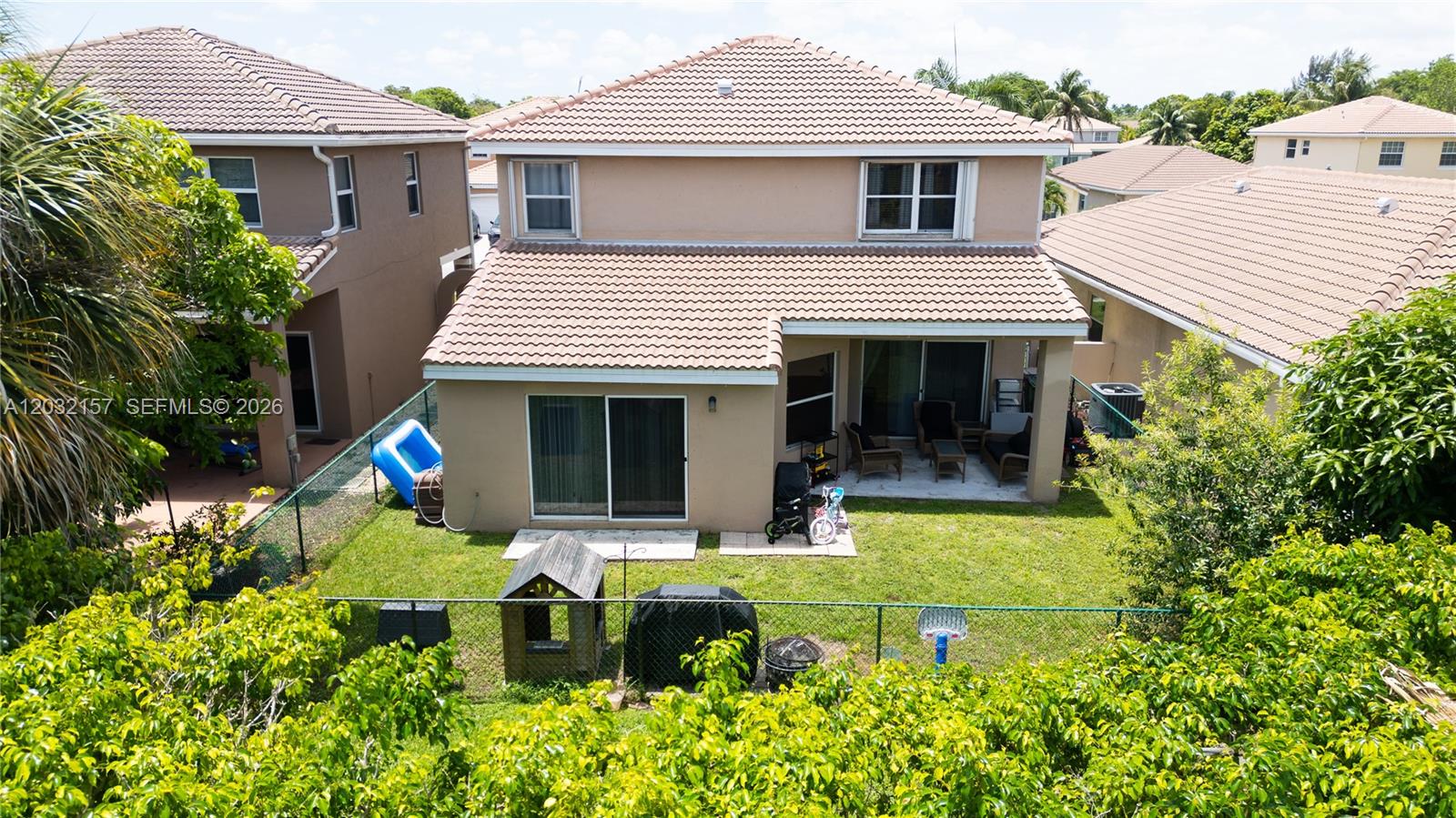 STIRLING MEADOWS - Residential