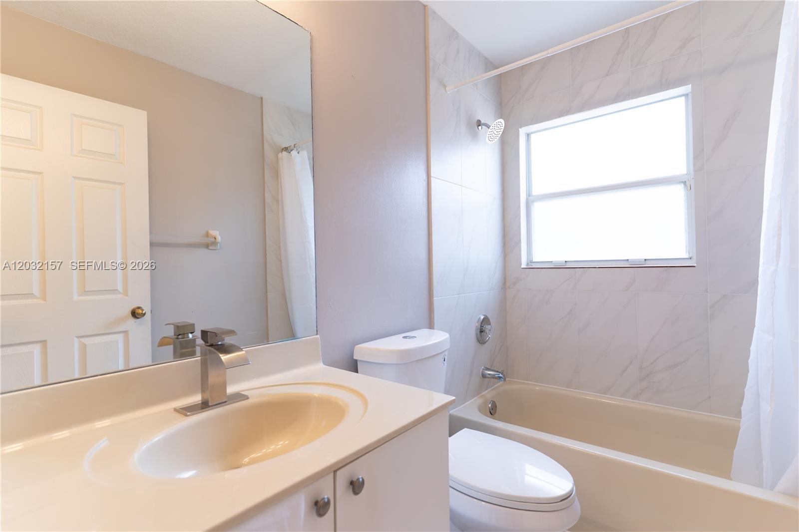 STIRLING MEADOWS - Residential