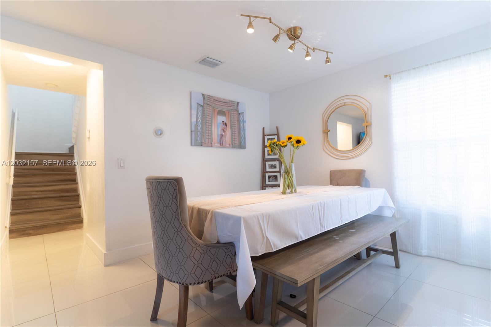 STIRLING MEADOWS - Residential