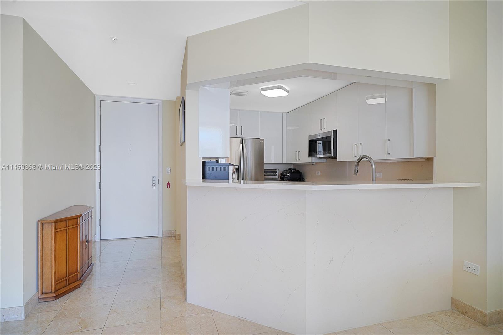 COURTS BRICKELL KEY CONDO - Residential Lease