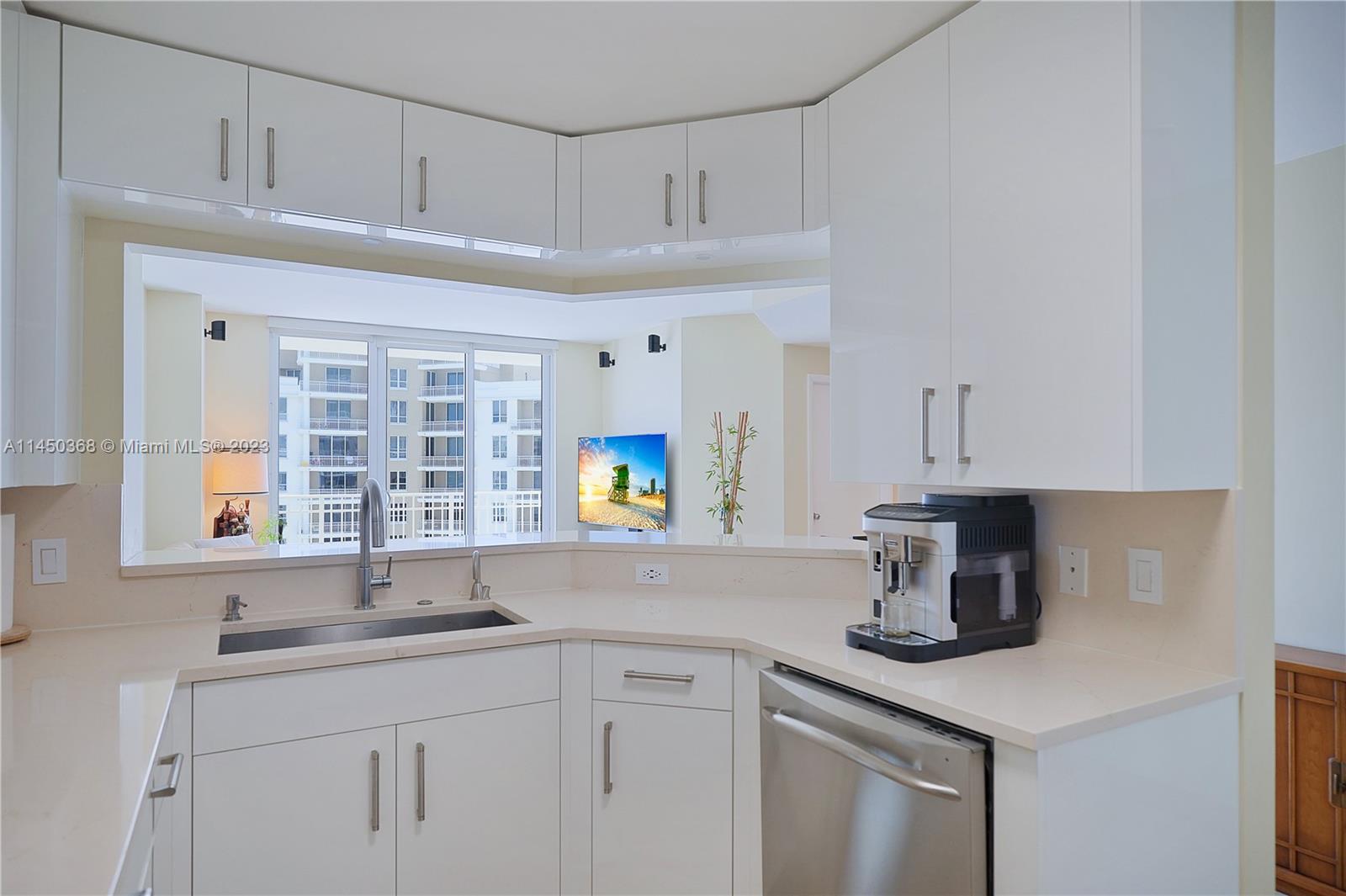COURTS BRICKELL KEY CONDO - Residential Lease
