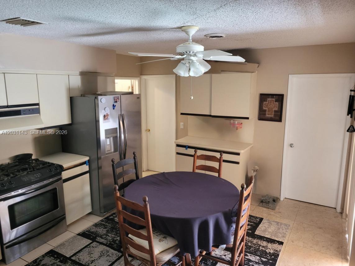 GARDEN ISLES SEC ONE - Residential