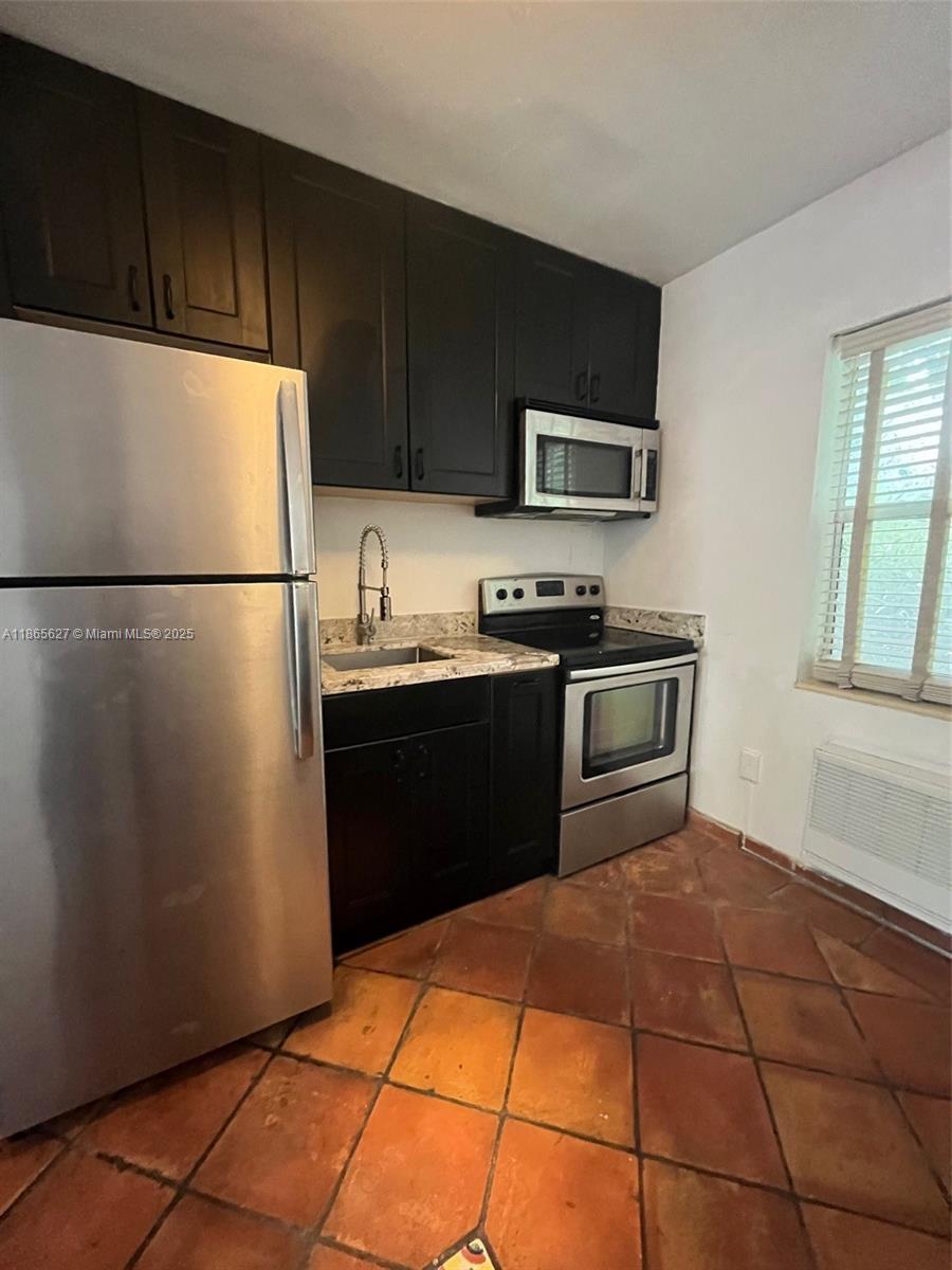 BELLE MEADE PLACE CONDO - Residential