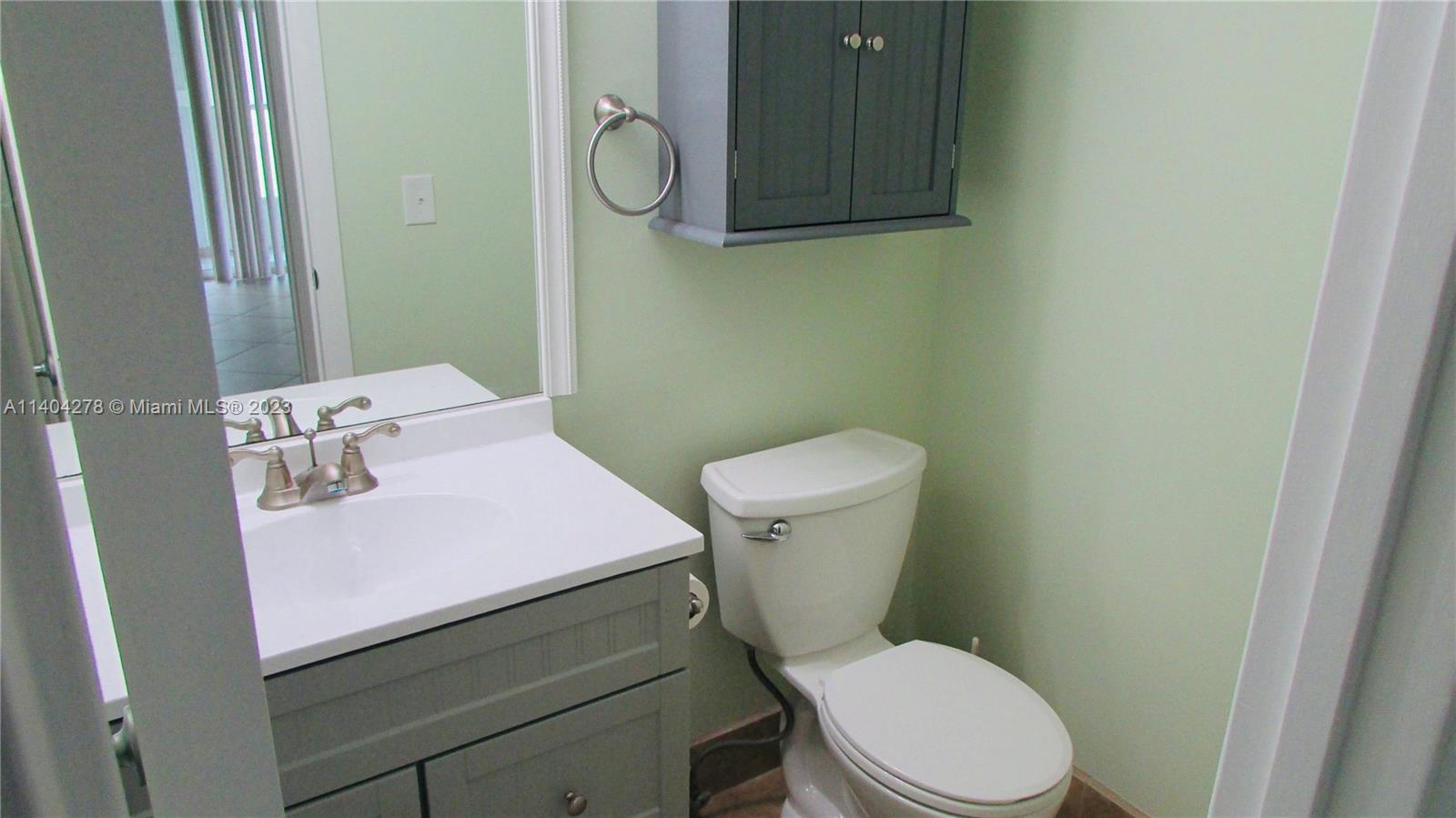 NEWPORT O CONDO - Residential Lease