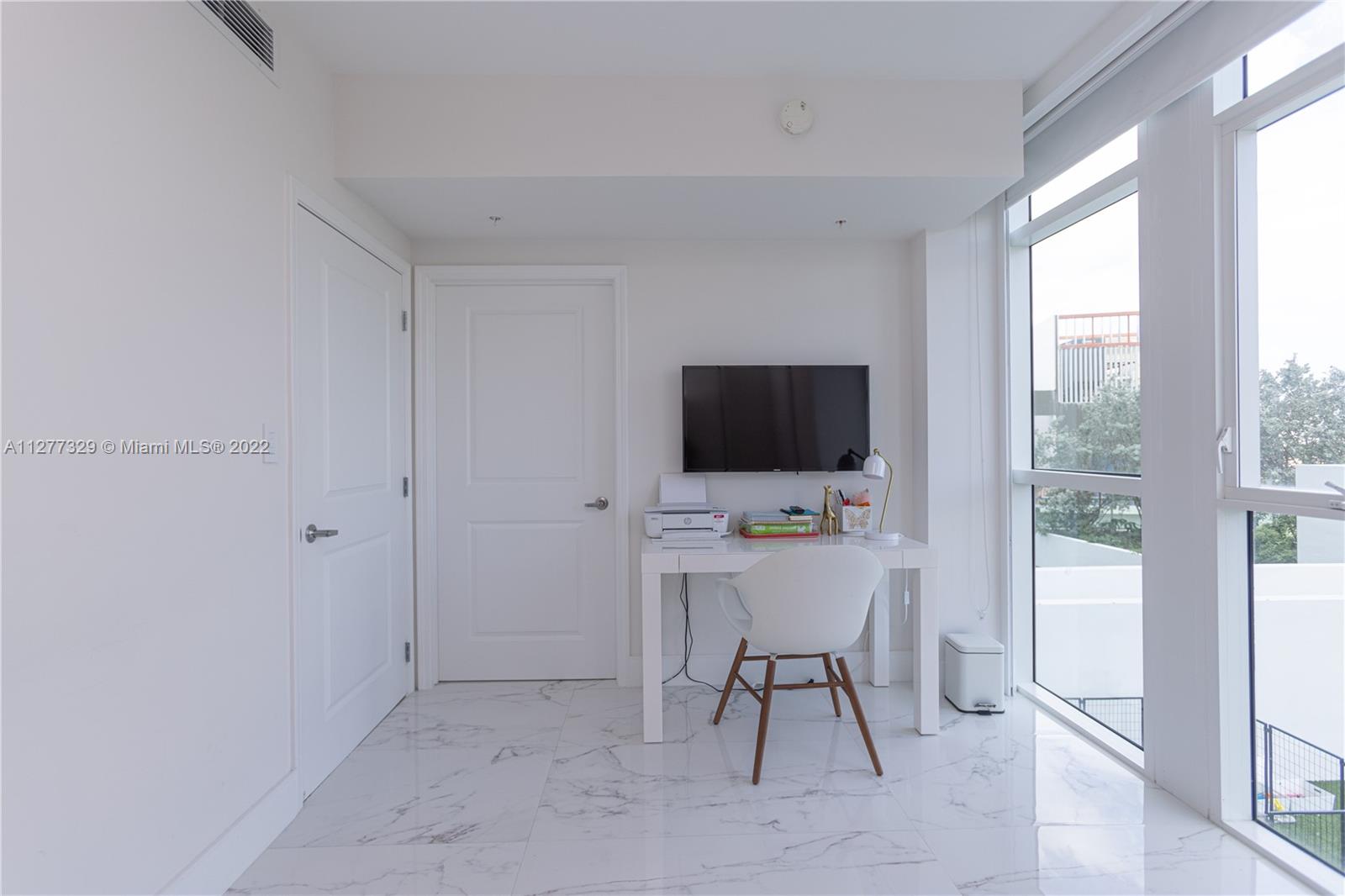 400 SUNNY ISLES CONDO WES - Residential