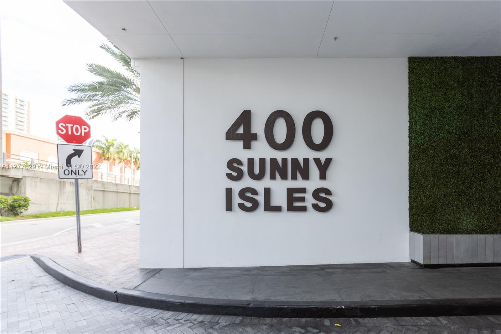 400 SUNNY ISLES CONDO WES - Residential