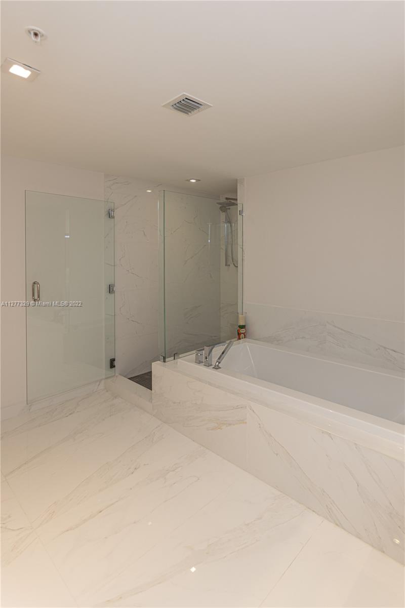 400 SUNNY ISLES CONDO WES - Residential