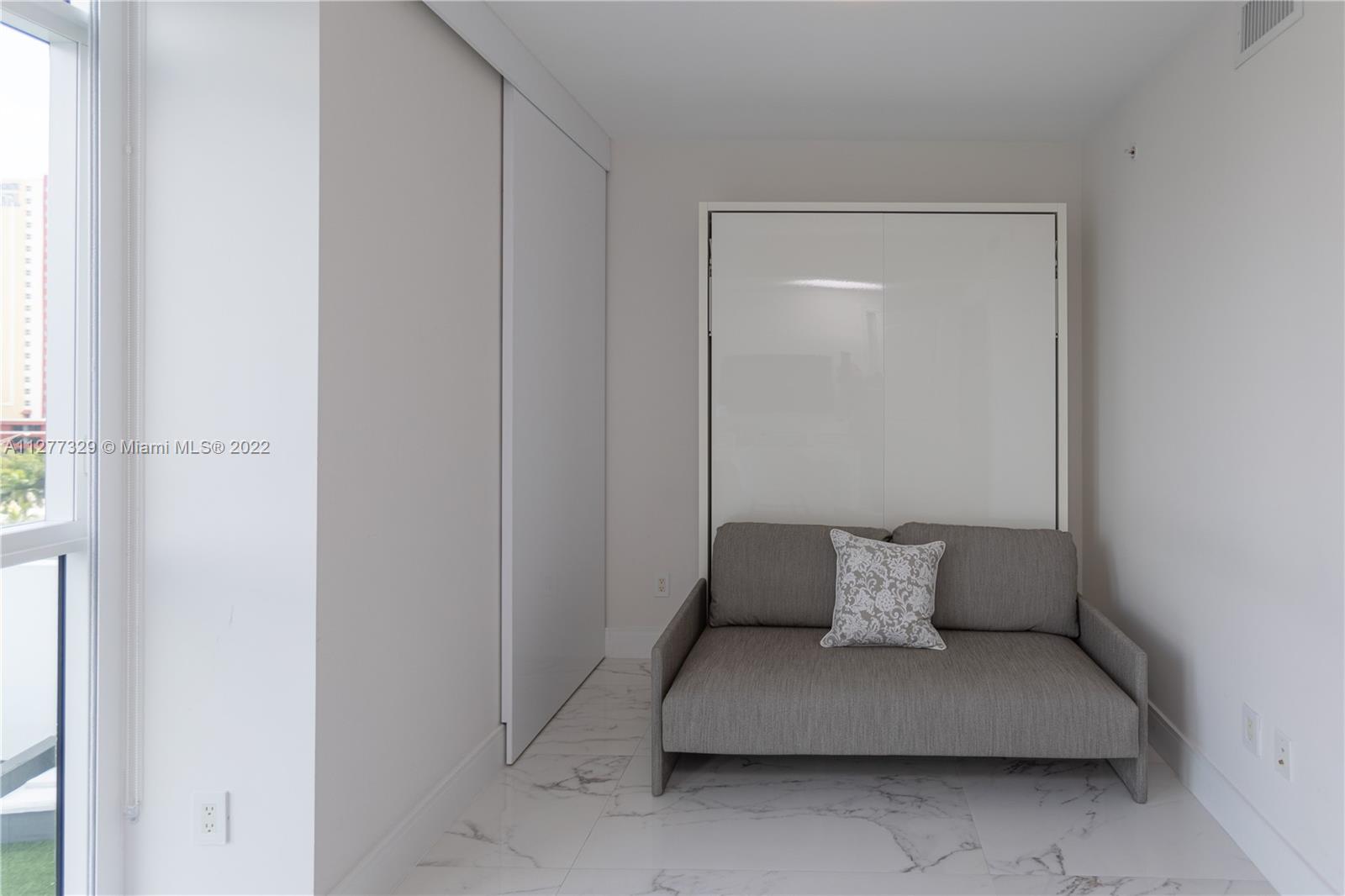 400 SUNNY ISLES CONDO WES - Residential