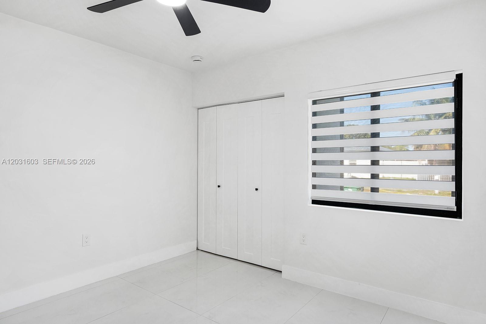 SOUTH MIAMI LAKES - Residential